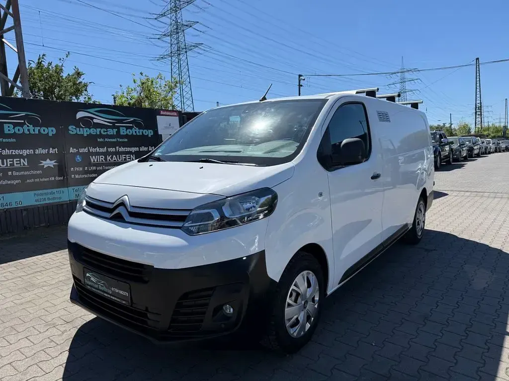 Käytetty Citroën Jumpy 150 HP (110 kW) 2019 Valkoinen Tila-auto