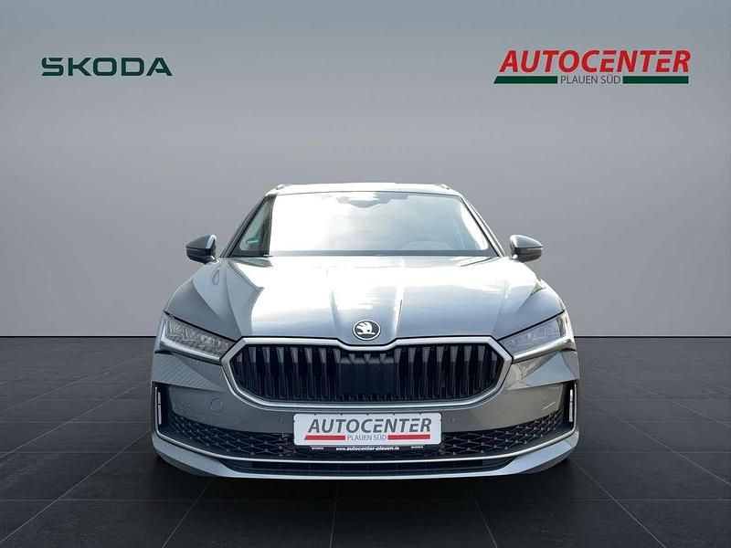 Gebraucht Skoda Superb Selection 150 PS (110 kW) 2025 Graphitegrau metallic Kombi