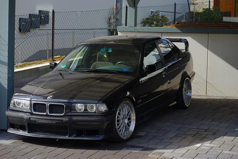 Gebraucht BMW 316 102 PS (75 kW) 1996 Limousine