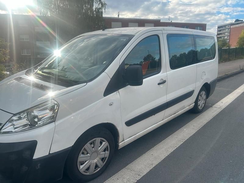 Weiß Gebraucht 2011 Citroën Jumpy Van / Kleinbus | 5.500 € (Fairer Preis) - Bild 1/2