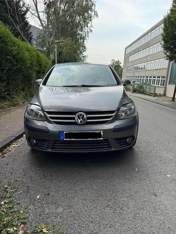 Grau Gebraucht 2005 VW Golf Plus Cross Van / Kleinbus | 3.499 € (Etwas zu teuer) - Bild 1/4