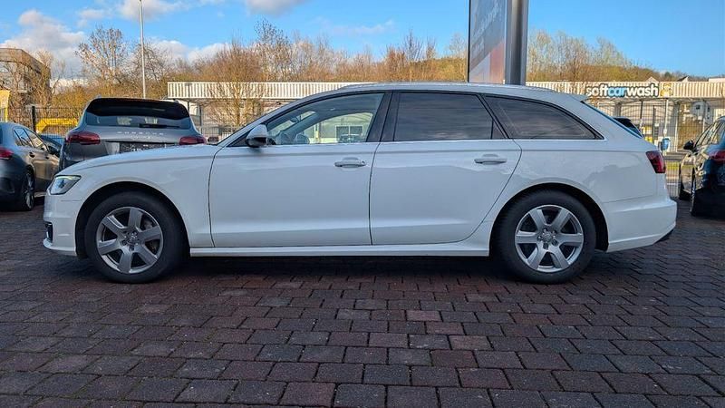 Gebraucht Audi A6 Comfort 218 PS (160 kW) 2015 Weiß Kombi