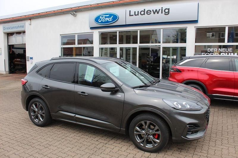 Magneticgrau (metallic) Gebraucht 2024 Ford Kuga ST-Line X SUV | 29.490 € (Fairer Preis) - Bild 1/4