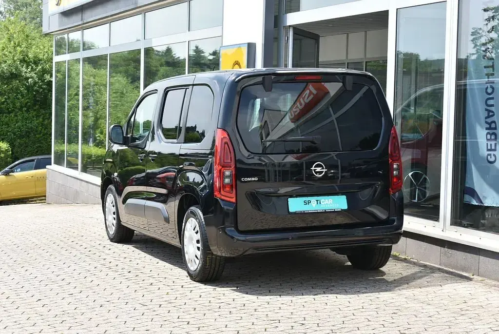 Gebraucht Opel Combo Life Elegance 131 PS (96 kW) 2022 Schwarz Van / Kleinbus