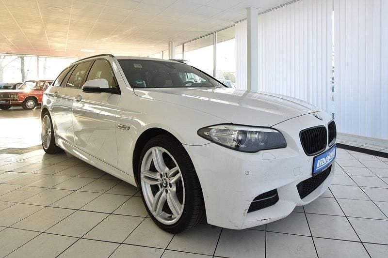 Gebraucht BMW 530 M Sport 258 PS (189 kW) 2014 Weiß Kombi