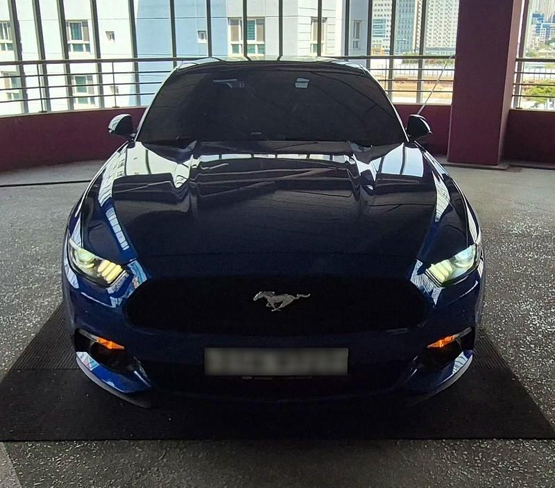 Second-hand Ford Mustang 317 CP (233 kW) 2017 Albastru Coupe