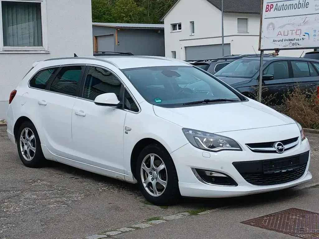 Gebraucht Opel Astra OPC 165 PS (121 kW) 2014 Weiß Kombi