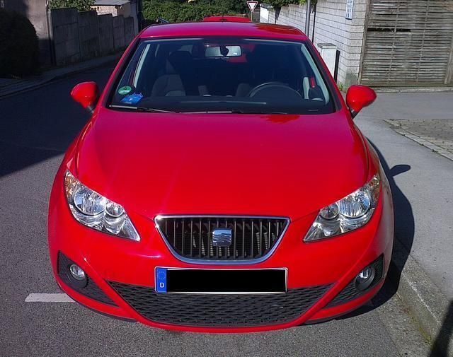 Rot Gebraucht 2008 Seat Ibiza Sport Kleinwagen | 9.500 € - Bild 1/4