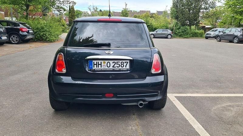 Gebraucht Mini ONE 90 PS (66 kW) 2005 Schwarz Kleinwagen