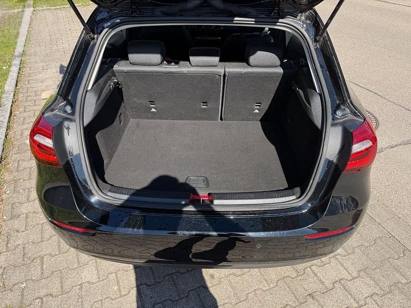 Gebraucht Mercedes A250 218 PS (160 kW) 2022 Schwarz Limousine