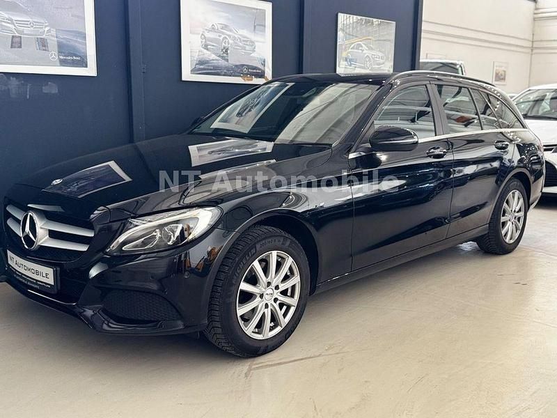 Gebraucht Mercedes C180 156 PS (114 kW) 2016 Schwarz Limousine