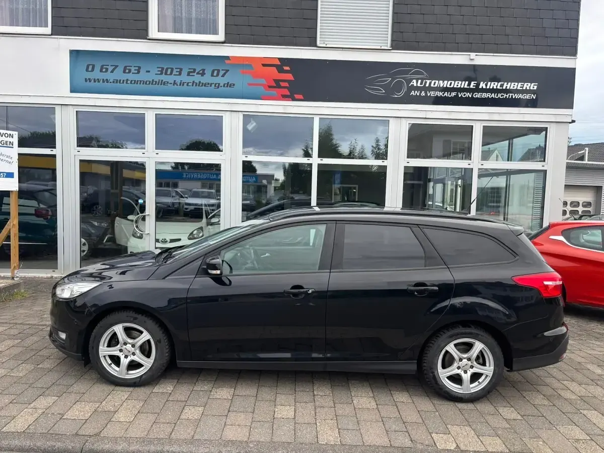 Gebraucht Ford Focus Business Edition 120 PS (88 kW) 2017 Schwarz Kombi