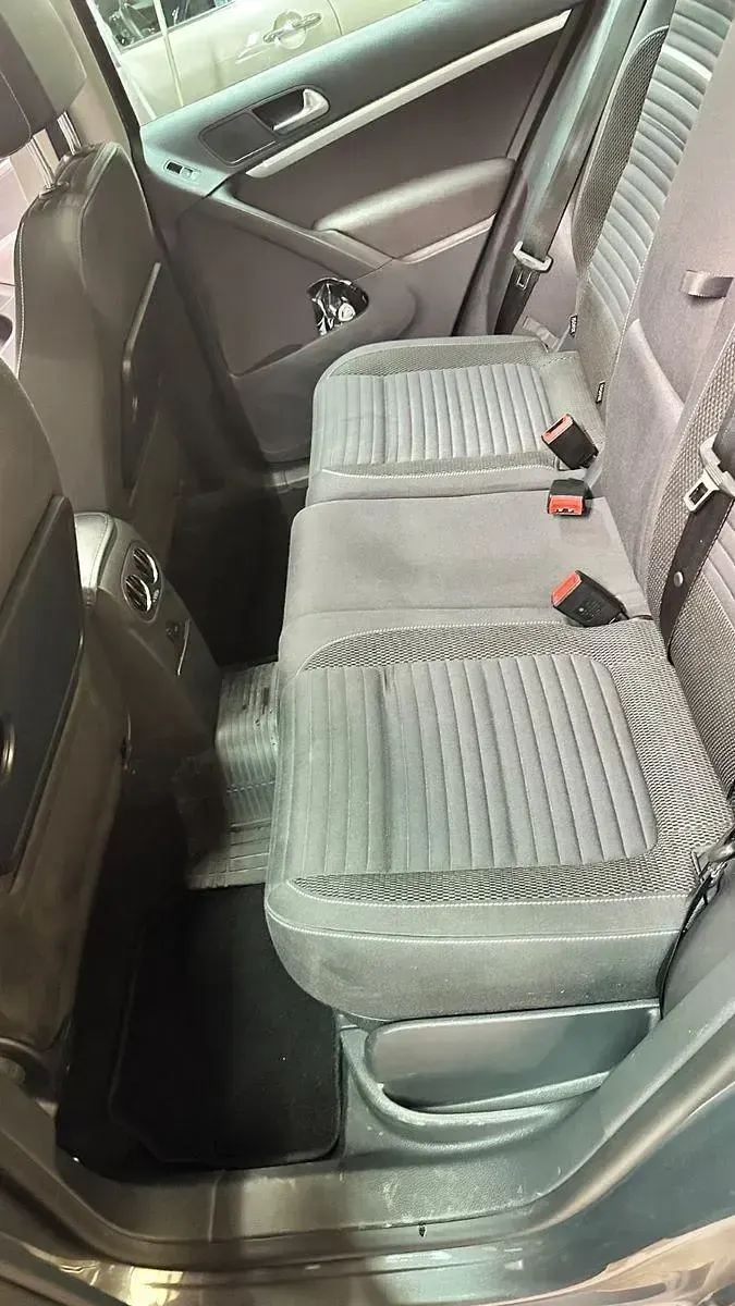 Gebraucht VW Tiguan 160 PS (117 kW) 2015 Grau SUV
