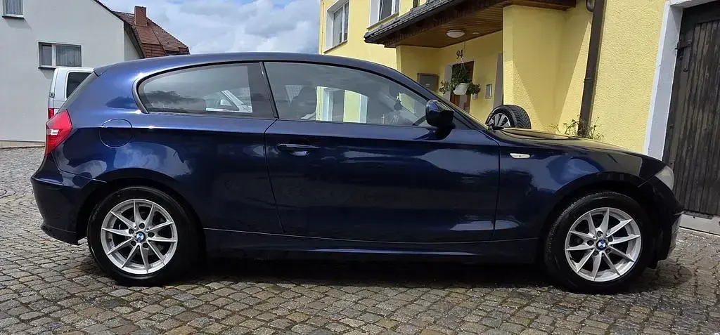 Occasion BMW 116 122 ch (89 kW) 2010 Bleue Citadine