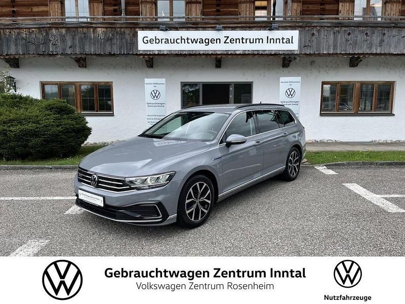 Mondsteingrau Gebraucht 2022 VW Passat GTE Kombi | 24.900 € (Guter Preis) - Bild 1/4