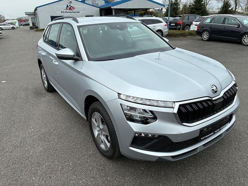 Neu Skoda Kamiq Selection 116 PS (85 kW) 2025 Silber SUV