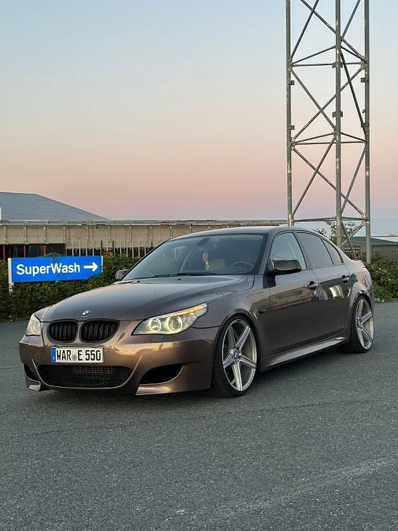 Braun Gebraucht 2005 BMW 550 M Sport Limousine | 14.800 € (Fairer Preis) - Bild 1/4