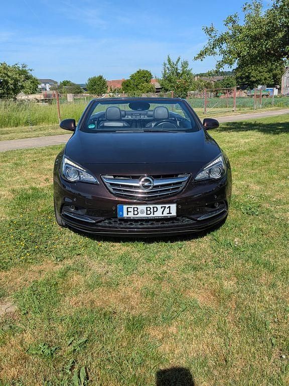 Gebraucht Opel Cascada Innovation 165 PS (121 kW) 2015 Braun Cabrio