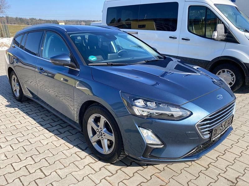 Gebraucht Ford Focus Titanium 150 PS (110 kW) 2020 Blau Limousine