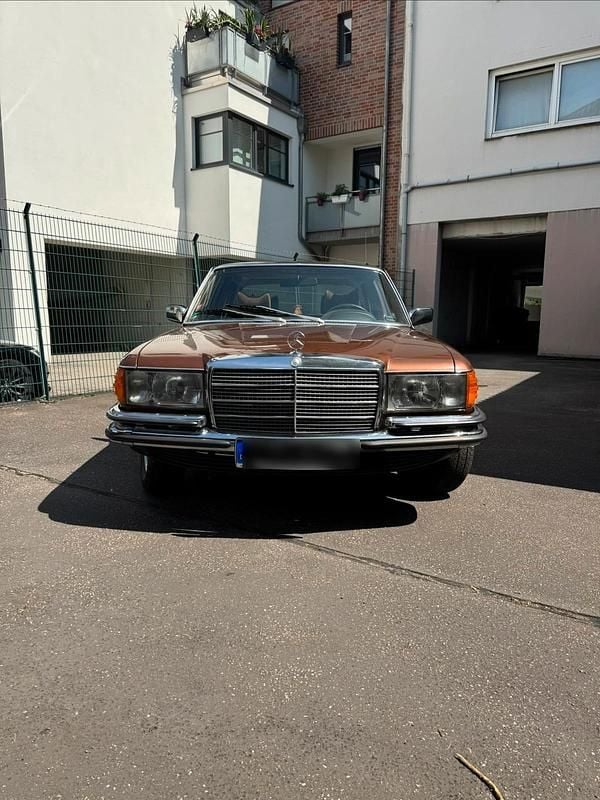 Gebraucht Mercedes E280 185 PS (136 kW) 1979 Braun Limousine