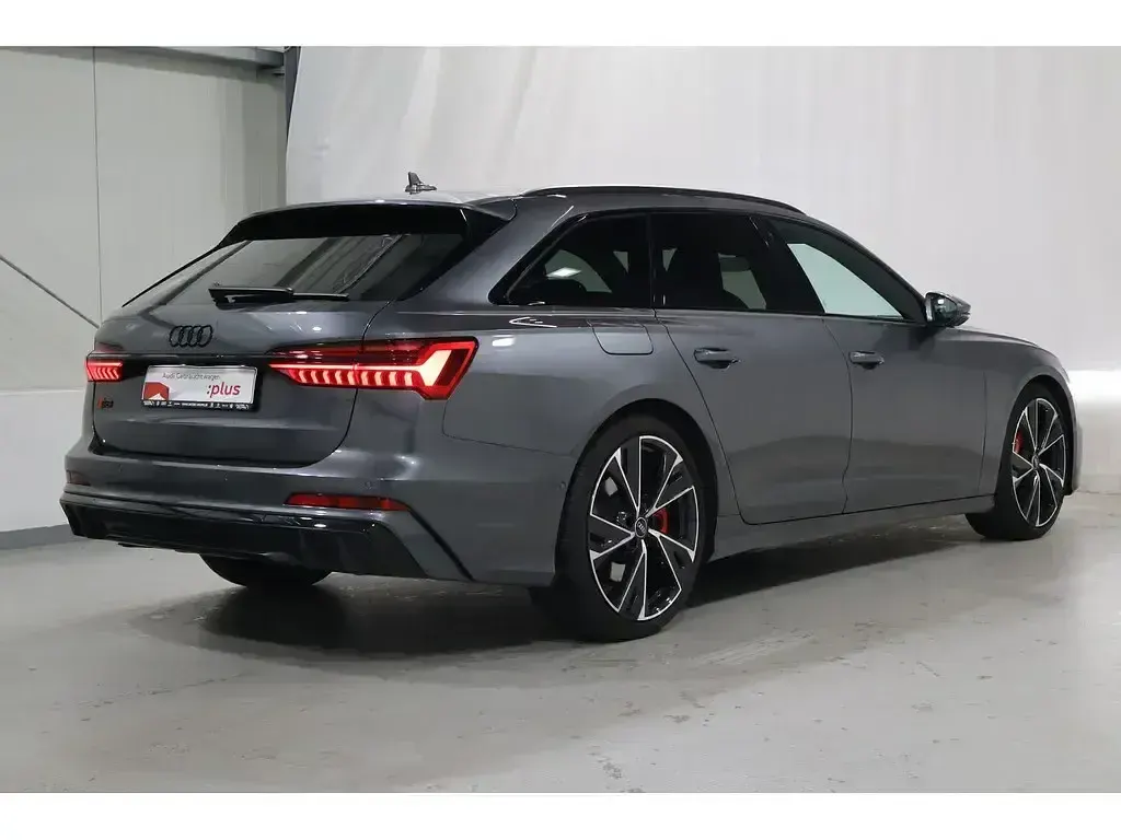 Gebraucht Audi S6 Ambiente 253 PS (186 kW) 2025 Grau Kombi
