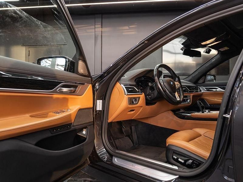 Gebraucht BMW 730 265 PS (194 kW) 2020 Grau Limousine