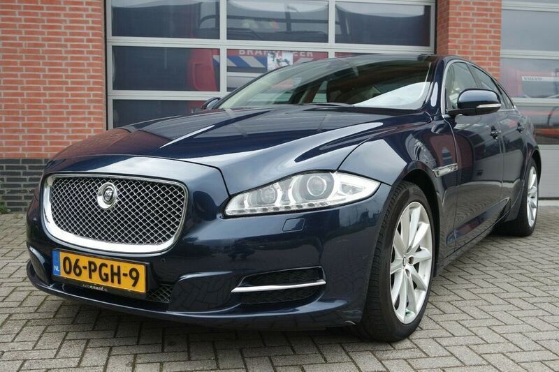 Blau Gebraucht 2011 Jaguar XJ Portfolio Limousine | 9.900 € (Fairer Preis) - Bild 1/4
