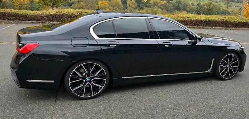 Gebraucht BMW 730 M Sport 265 PS (194 kW) 2015 Schwarz Limousine