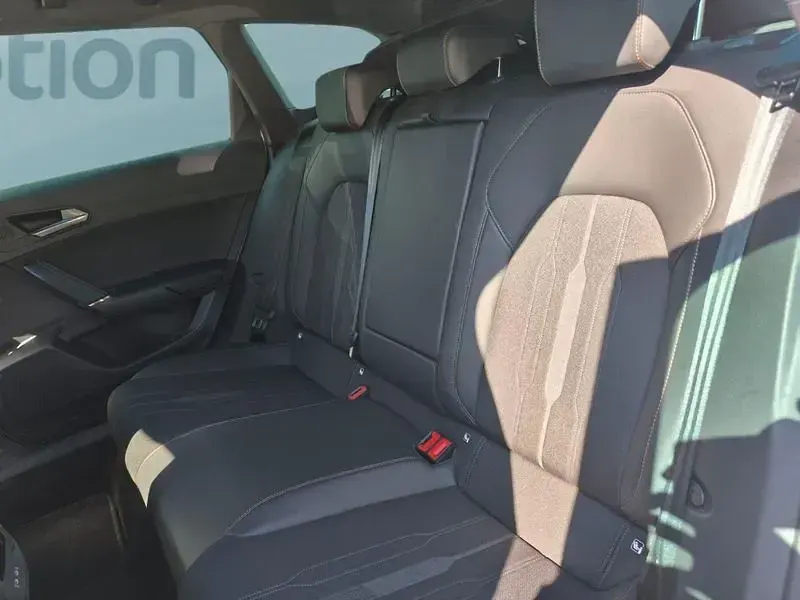 Gebraucht Cupra Leon 245 PS (180 kW) 2024 Weiß Kombi
