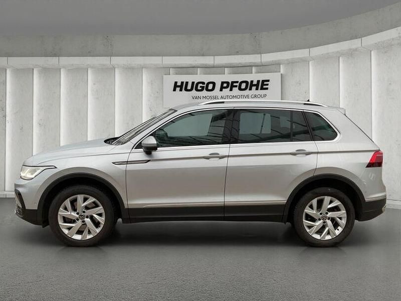 Gebraucht VW Tiguan Elegance 200 PS (147 kW) 2021 Reflexsilber metallic SUV