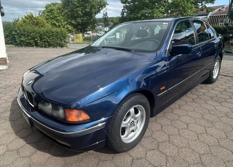 Blau Gebraucht 1999 BMW 520 Limousine | 2.500 € (Superpreis) - Bild 1/4