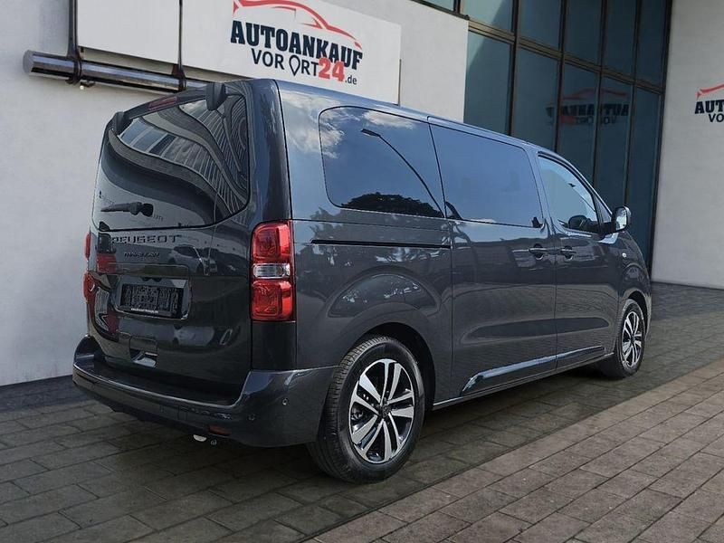 Neu Peugeot Traveller Allure 179 PS (131 kW) 2026 Lackierung titangrautyp aussenverkleidung lackiert Van / Kleinbus