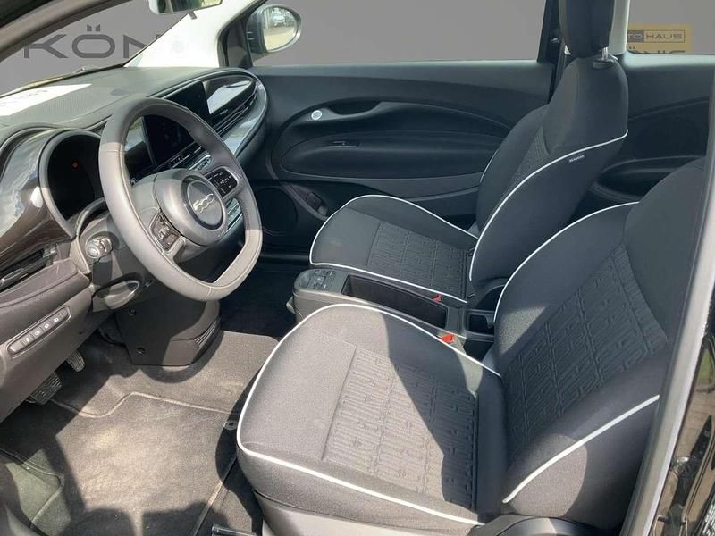 Schwarz Gebraucht 2023 Fiat 500e Kleinwagen | 17.998 € (Guter Preis) - Bild 1/1