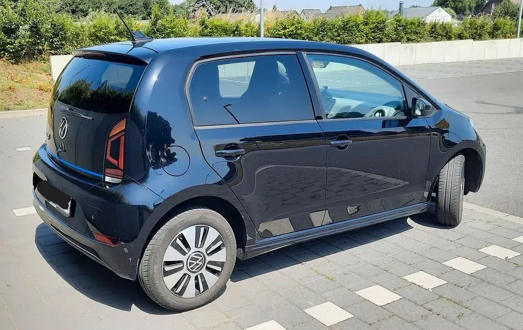 Używany VW e-up! Style 61 kW (83 KM) 2022 Czarny Hatchback