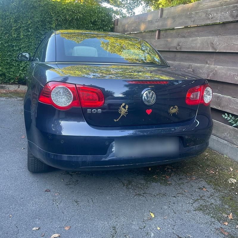 Gebraucht VW Eos 140 PS (102 kW) 2006 Blau Cabrio