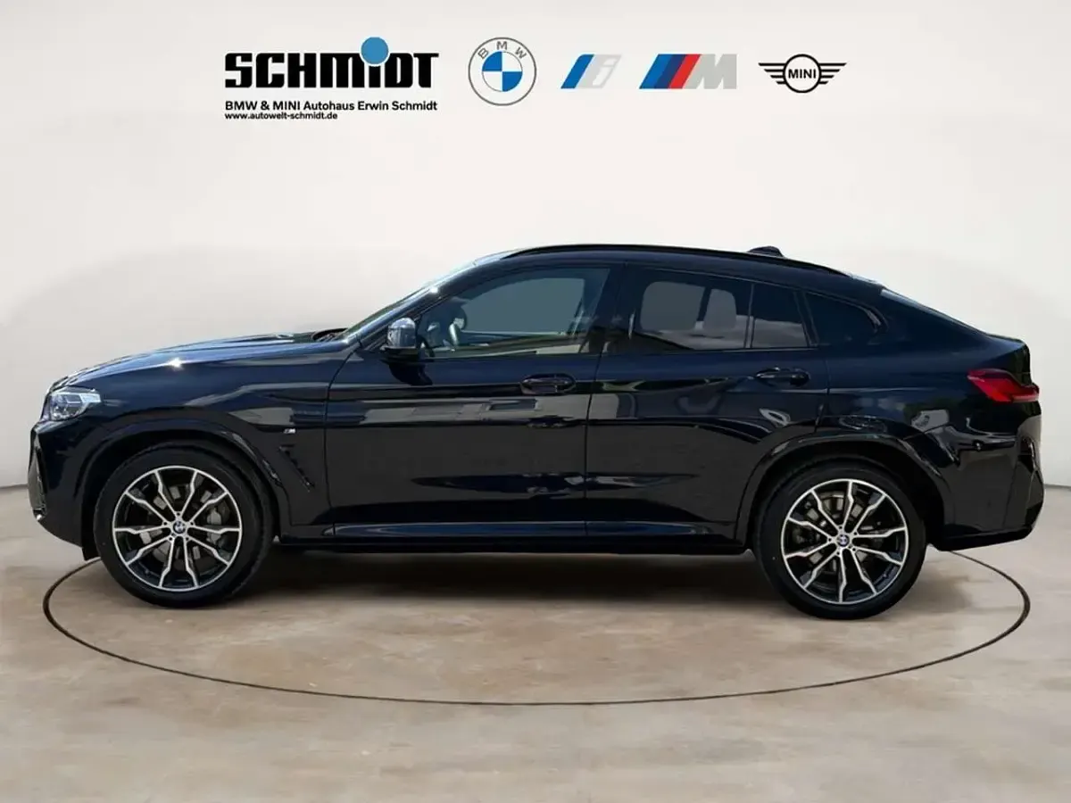 Gebraucht BMW X4 M Sport 245 PS (180 kW) 2025 M carbonschwarz SUV