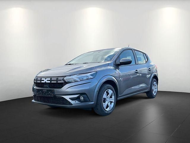 Grau (dolomitgrau (grau)) Gebraucht 2025 Dacia Sandero Expression Kleinwagen | 17.880 € (Fairer Preis) - Bild 1/4