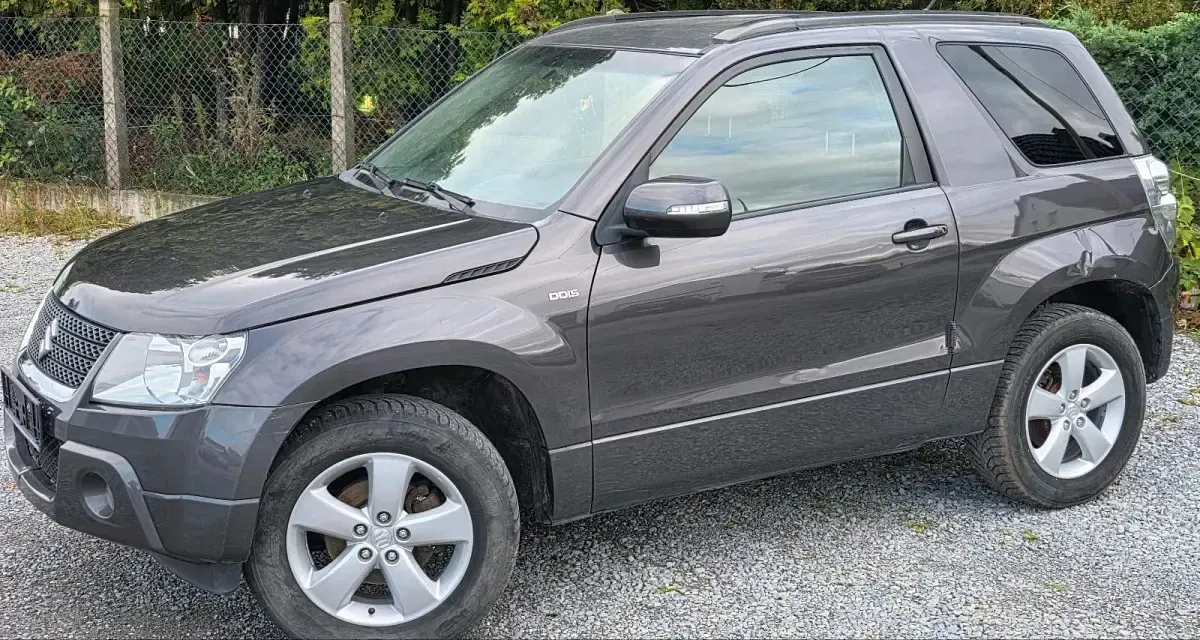 Gebraucht Suzuki Grand Vitara 129 PS (94 kW) 2011 Grau SUV