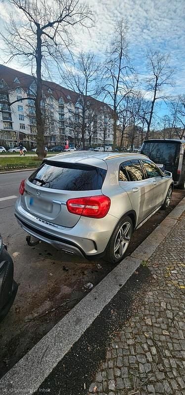 Gebraucht Mercedes GLA200 AMG 165 PS (121 kW) 2015 Silber SUV