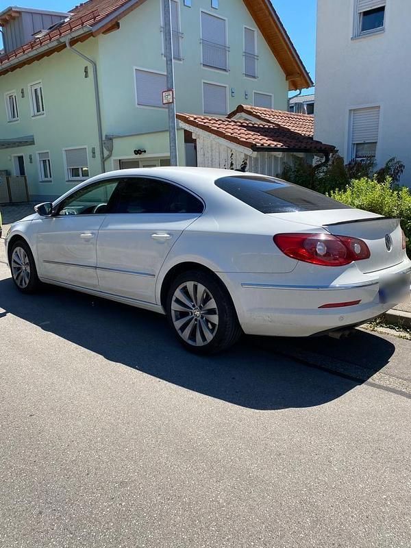 Usata VW Passat 140 CV (102 kW) 2011 Bianco Berlina