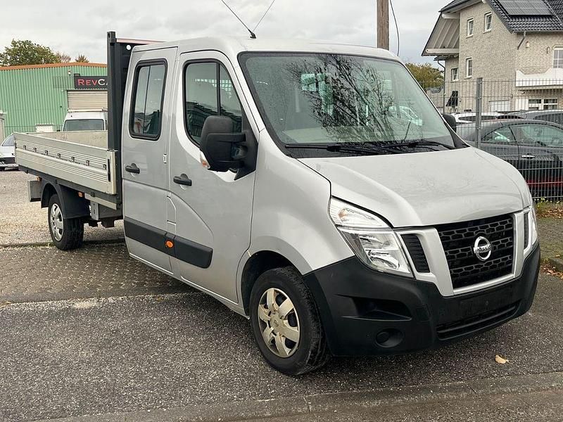 Silber Gebraucht 2016 Nissan NV400 Van | 8.980 € (Fairer Preis) - Bild 1/4