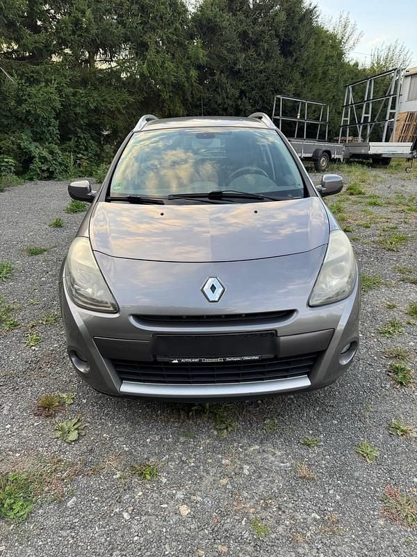 Grau Gebraucht 2011 Renault Clio GrandTour Kombi | 1.500 € (Superpreis) - Bild 1/4