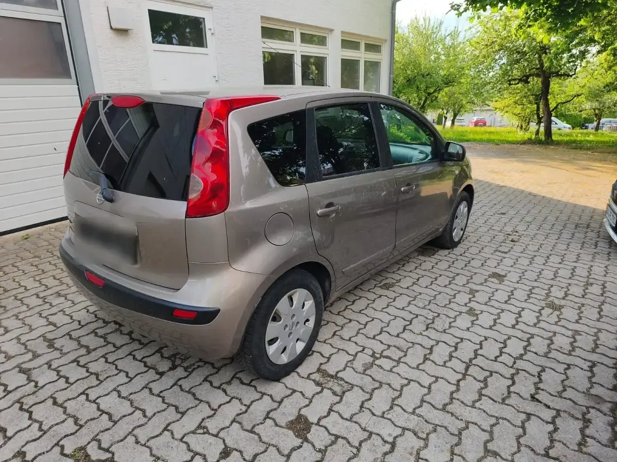 Gebraucht Nissan Note 88 PS (64 kW) 2006 Braun Kleinwagen