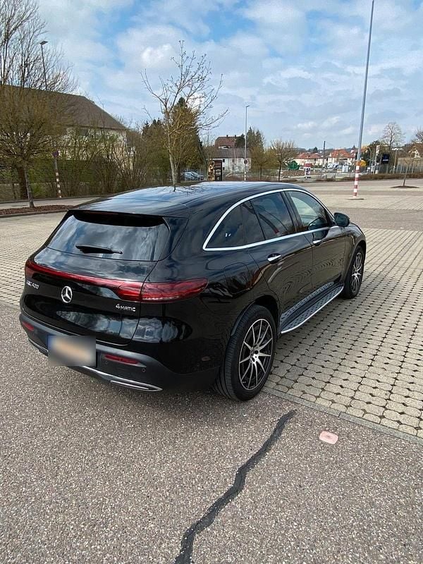 Gebraucht Mercedes EQC400 300 kW (408 PS) 2020 Schwarz SUV