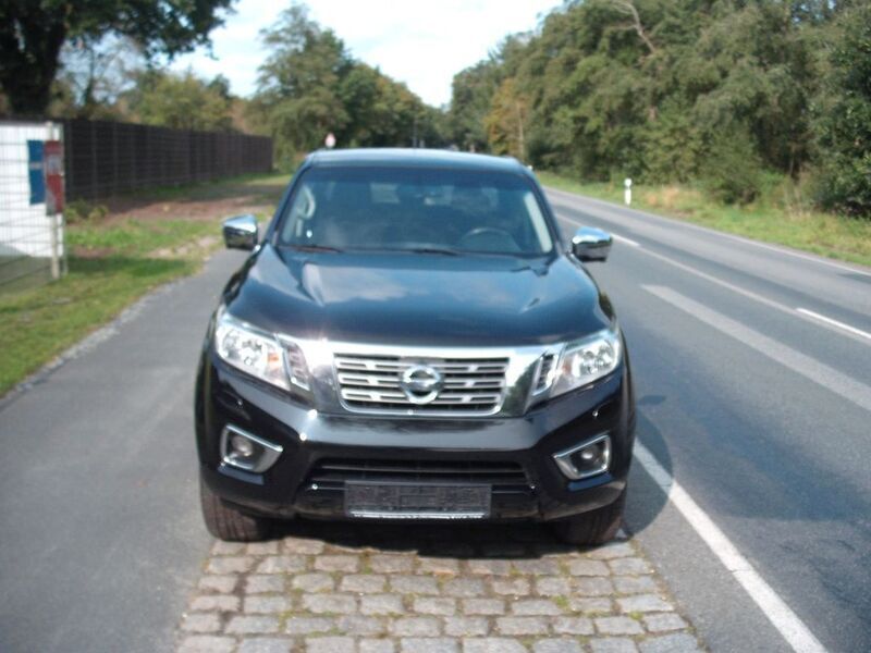 Gebraucht Nissan Navara 190 PS (139 kW) 2017 Schwarz Abholung