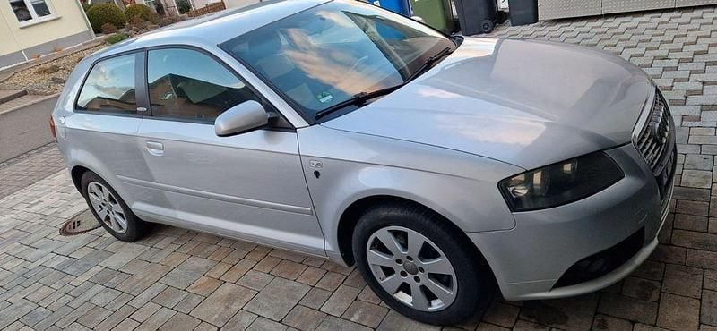 Gebraucht Audi A3 Attraction 150 PS (110 kW) 2005 Silber Kleinwagen