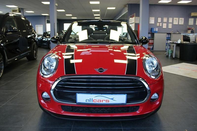 Gebraucht Mini Cooper Cabriolet Pepper 136 PS (100 kW) 2018 Rot Cabrio
