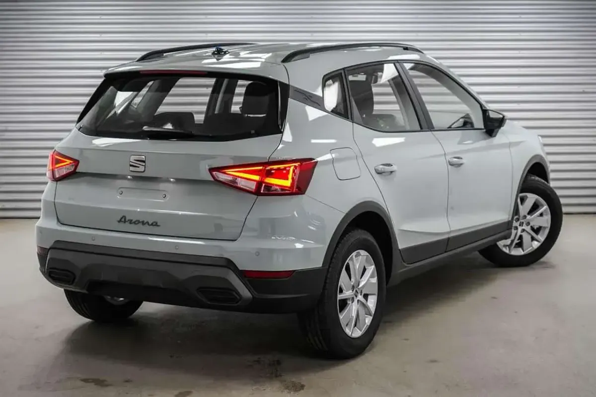 Neu Seat Arona Reference 95 PS (69 kW) 2026 Oniric lake metallic (m6) SUV