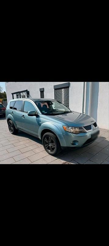 Używany Mitsubishi Outlander 140 KM (102 kW) 2008 SUV