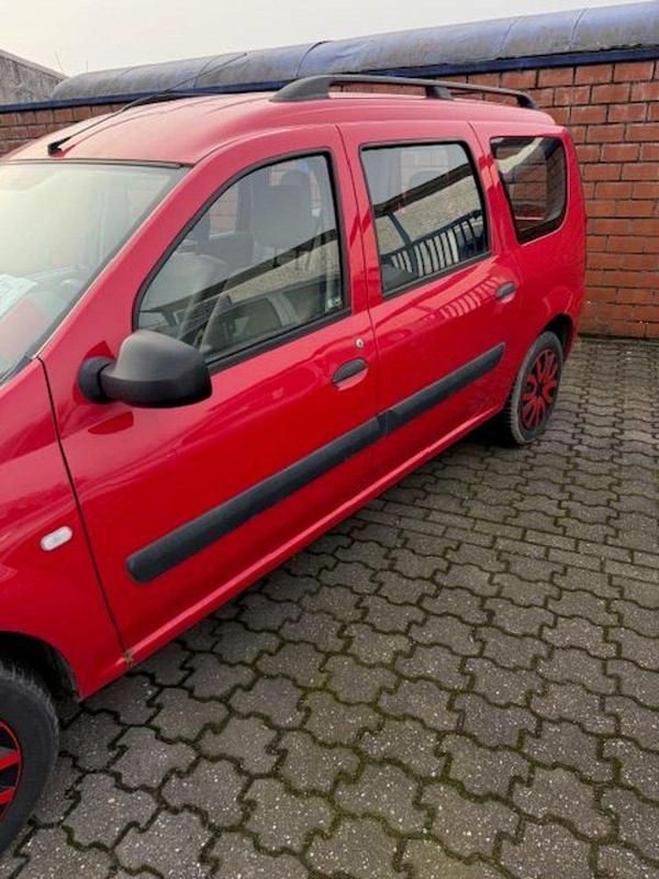 Gebraucht Dacia Sandero 2009 Rot Kombi